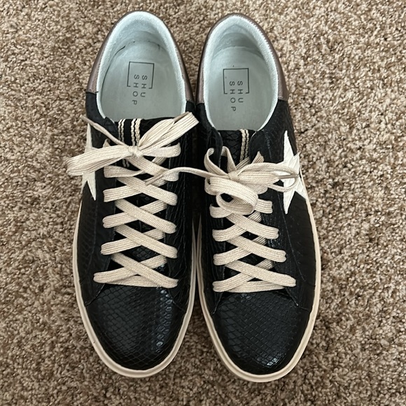 Shu shop Tennis Shoe - Picture 2 of 7